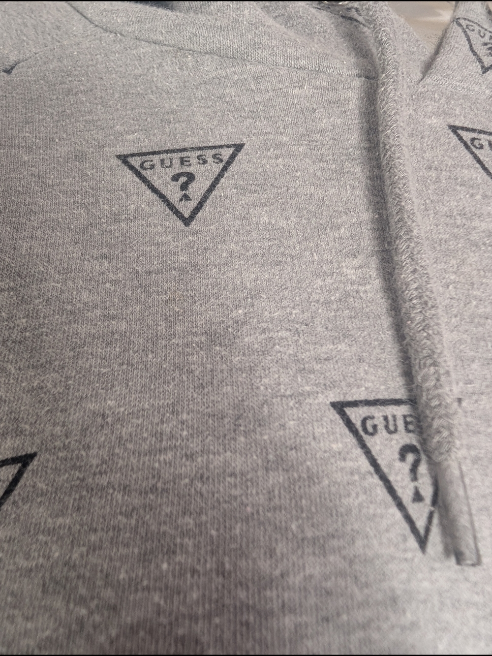 GUESS Los Angeles Triangle Logo All Over Print Cropped Hoodie Grey L - Picture 7 of 8